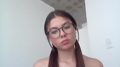 greysmelody5 online show from August 1, 10:00 pm