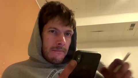 Perfectlyaveragesavage online show from April 25, 4:04 pm