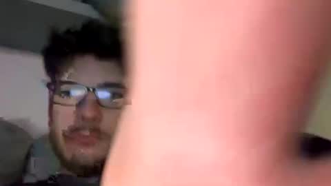 Perfectlyaveragesavage online show from December 17, 5:29 am