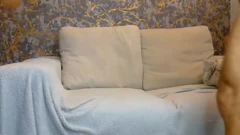 groupbisex1 online show from August 9, 9:41 pm