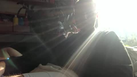 gruendamien online show from February 10, 1:22 pm