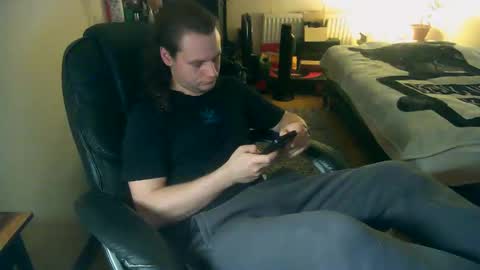 Gizzy online show from November 23, 7:56 pm