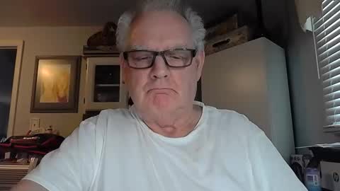 Horny Daddy online show from February 17, 2:38 pm