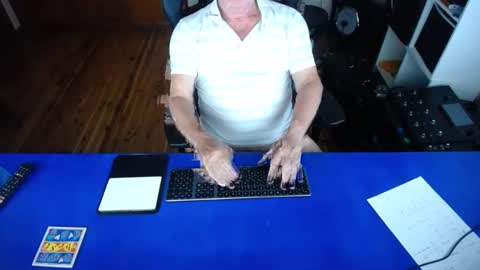 guesswhatigot2 online show from February 3, 8:24 am