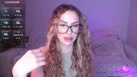 Marta online show from March 4, 7:33 pm