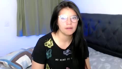 Snapshot of gumball_room chatting on January 19, 12:49 am Vane blonde and Hazell black hair online show from January 19, 12:49 am