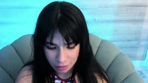 Snapshot of gummyluv chatting on September 15, 12:56 am gummyluv online show from September 15, 12:56 am