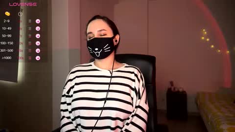 GummyPeach online show from February 27, 5:58 pm