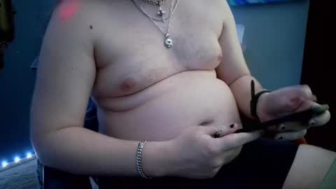 gutlvr online show from September 28, 11:58 pm