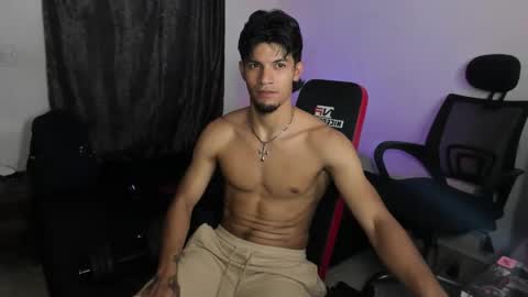 Guts online show from November 26, 9:33 pm