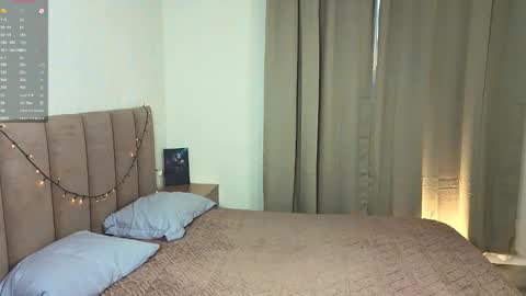 Lisa online show from November 18, 2:03 am