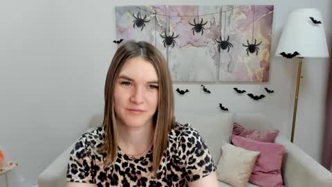 gwensmitt online show from November 3, 2:12 am