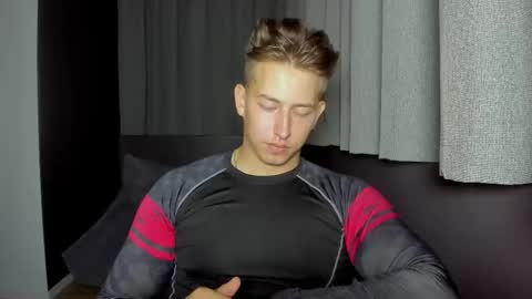 Oliver online show from September 8, 6:51 pm