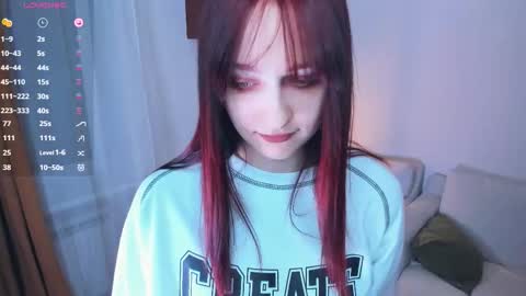 Kelly  Lilly online show from January 31, 7:11 pm