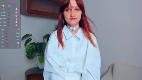 Kelly  Lilly online show from September 16, 6:55 pm