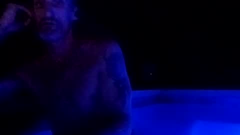 h333th3nz online show from March 24, 6:08 am