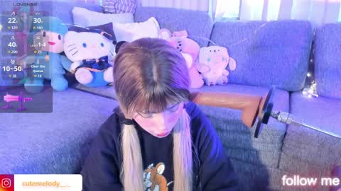 Hello Kitty online show from March 30, 3:12 pm