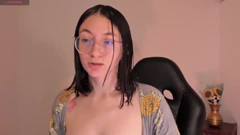 haanna_thompsoon online show from January 17, 8:44 pm