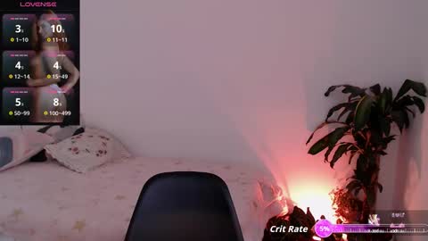 Hade online show from October 10, 8:46 pm