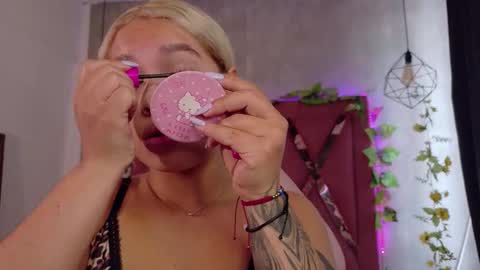 Haely online show from January 15, 1:42 pm