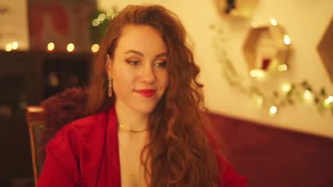 hahayessihaveone online show from December 21, 8:00 pm