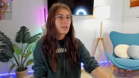 Hailey  Green online show from May 21, 10:38 pm