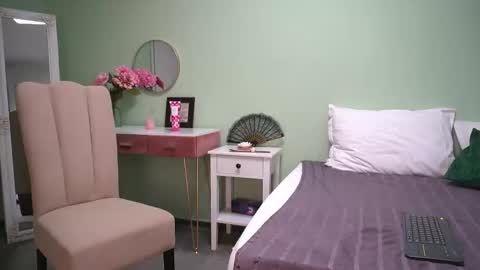 Hailey online show from September 17, 3:54 am