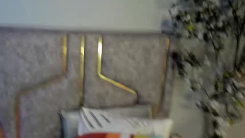 haileysans online show from March 29, 11:45 am