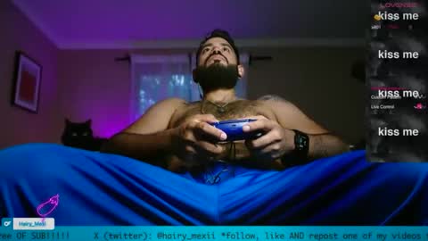 J  M online show from April 4, 1:45 am