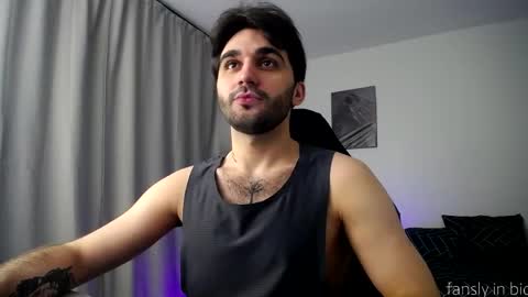 Adam online show from April 4, 6:15 pm