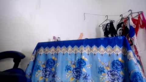 hairygirl83 online show from June 28, 12:23 pm