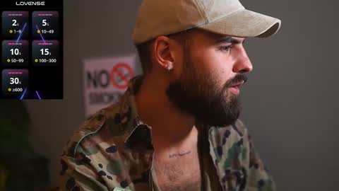 HairyRobXxX online show from October 10, 9:30 pm