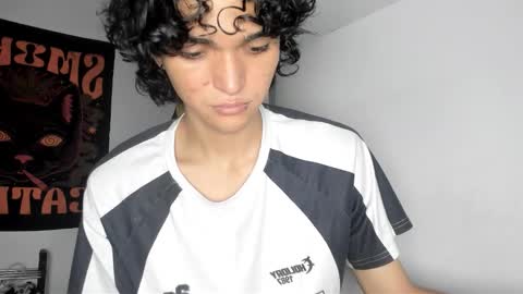 Snapshot of halan_jr chatting on October 7, 10:50 pm halan online show from October 7, 10:50 pm