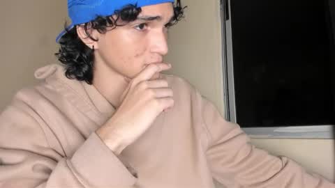Snapshot of halan_jr chatting on October 21, 1:33 am halan online show from October 21, 1:33 am