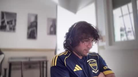 halfblood18 online show from November 5, 7:05 pm