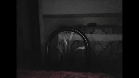 Snapshot of halfblood18 chatting on December 8, 4:44 am halfblood18 online show from December 8, 4:44 am