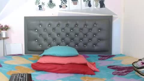 halle_bailey online show from June 25, 9:09 pm