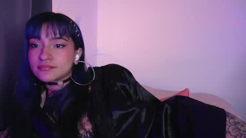 Halsey  online show from September 29, 1:32 pm