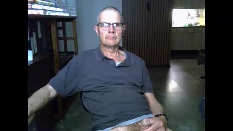 Prefer men 80 online show from April 26, 8:06 pm