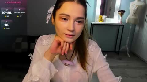 Hana online show from December 15, 2:24 pm