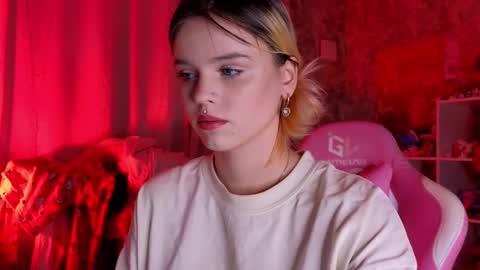 hana_mitsuri online show from March 2, 6:40 pm