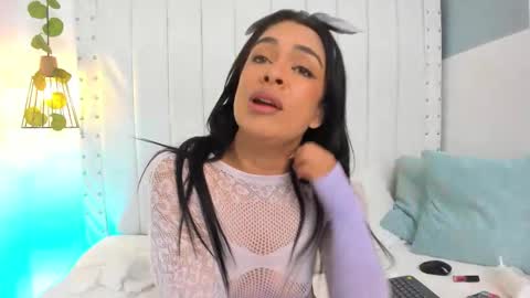 hanah_gray online show from March 7, 2:06 pm