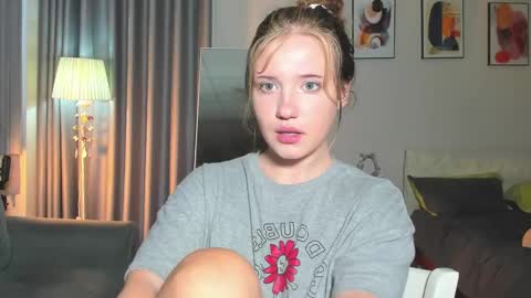 hanahwoods online show from February 25, 11:15 pm