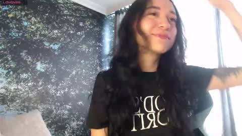 Hanaku  online show from September 22, 2:10 pm