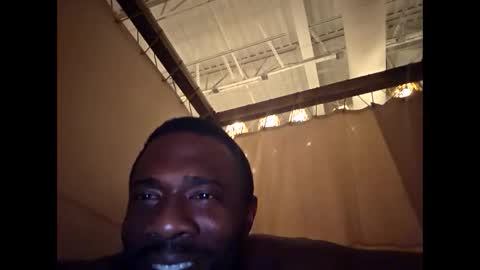 handsallover242 online show from November 16, 8:55 pm