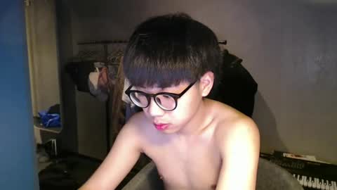 handsome_mannn online show from November 14, 12:57 am