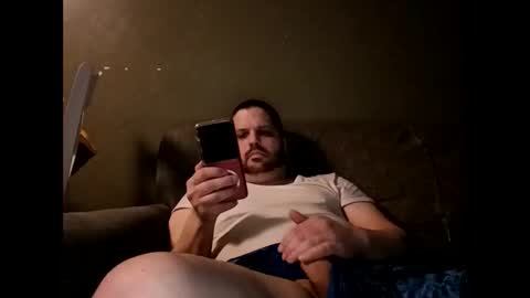 Handsomedaddy198923 online show from March 19, 7:03 am