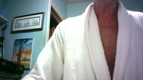 handymanforyou177322 online show from August 4, 9:33 pm