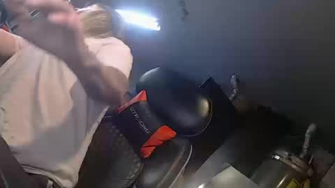 handystud33 online show from October 13, 3:19 am