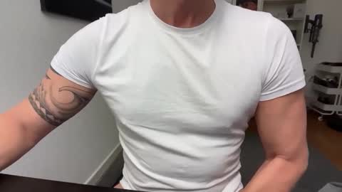 hanky online show from November 6, 4:54 pm